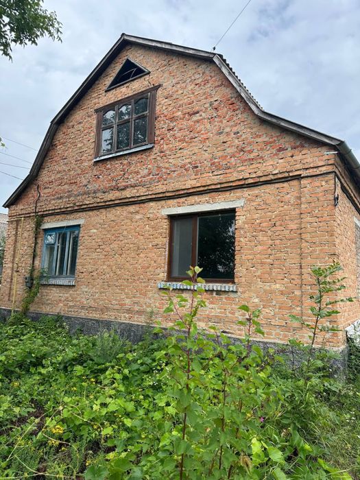 Продаж великого будинку в селищі Ружин Житомирська обл. 150 км до Київ