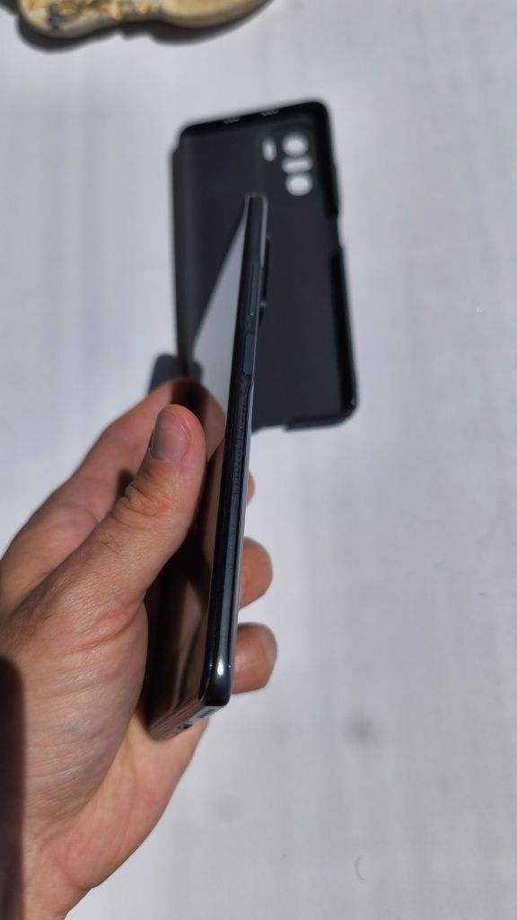 Смартфон Xiaomi Mi 11i 8/256 Gb. Чудовий стан. Повна комплектація.