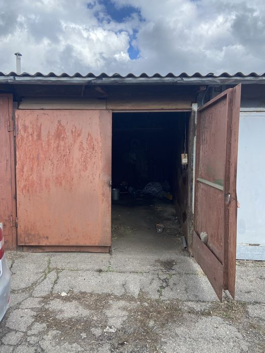 Гараж в кооперативе " Энтузиаст" на Льва Толстого