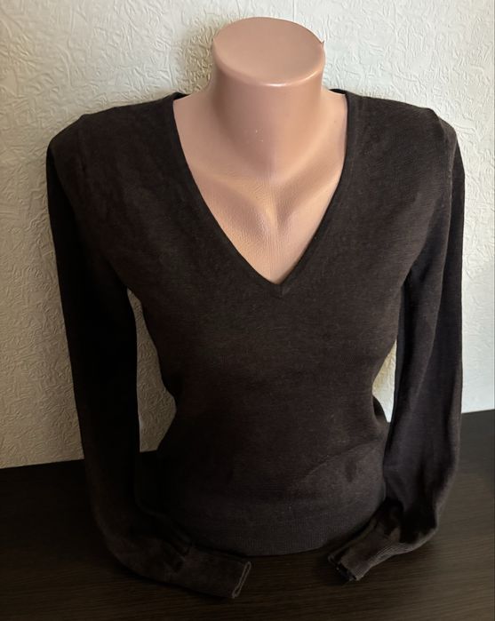 Жіночий джемпер бренду GAP