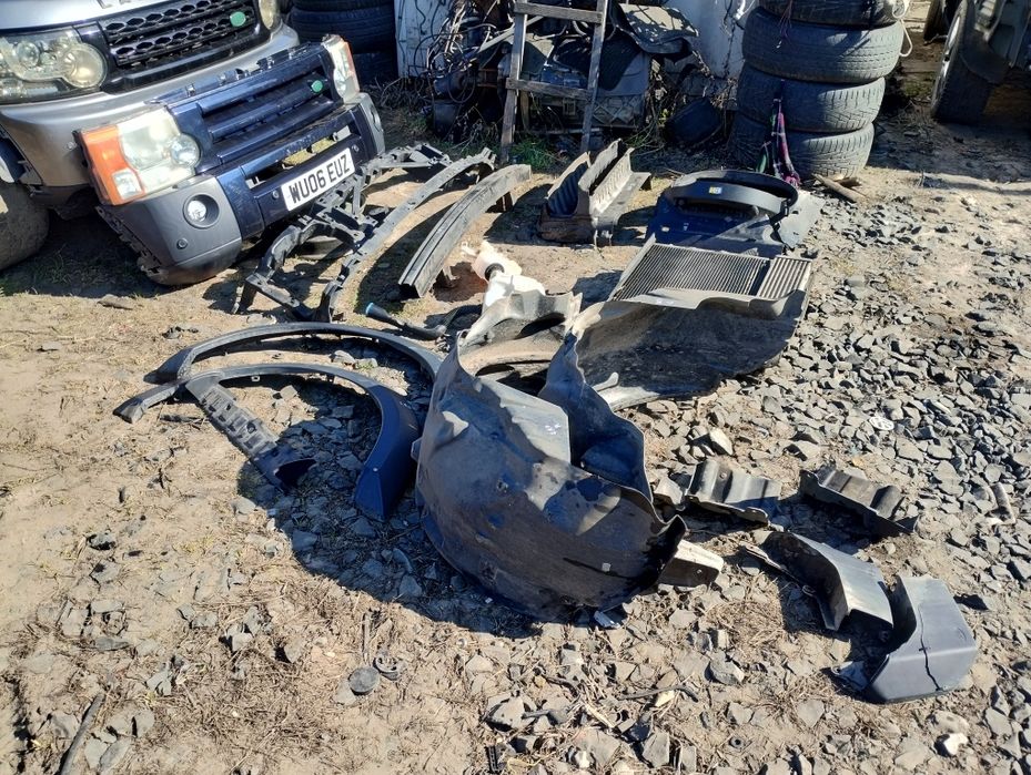 Бампер телевізор LR3 Discovery розборка шрот запчастини. Range L319