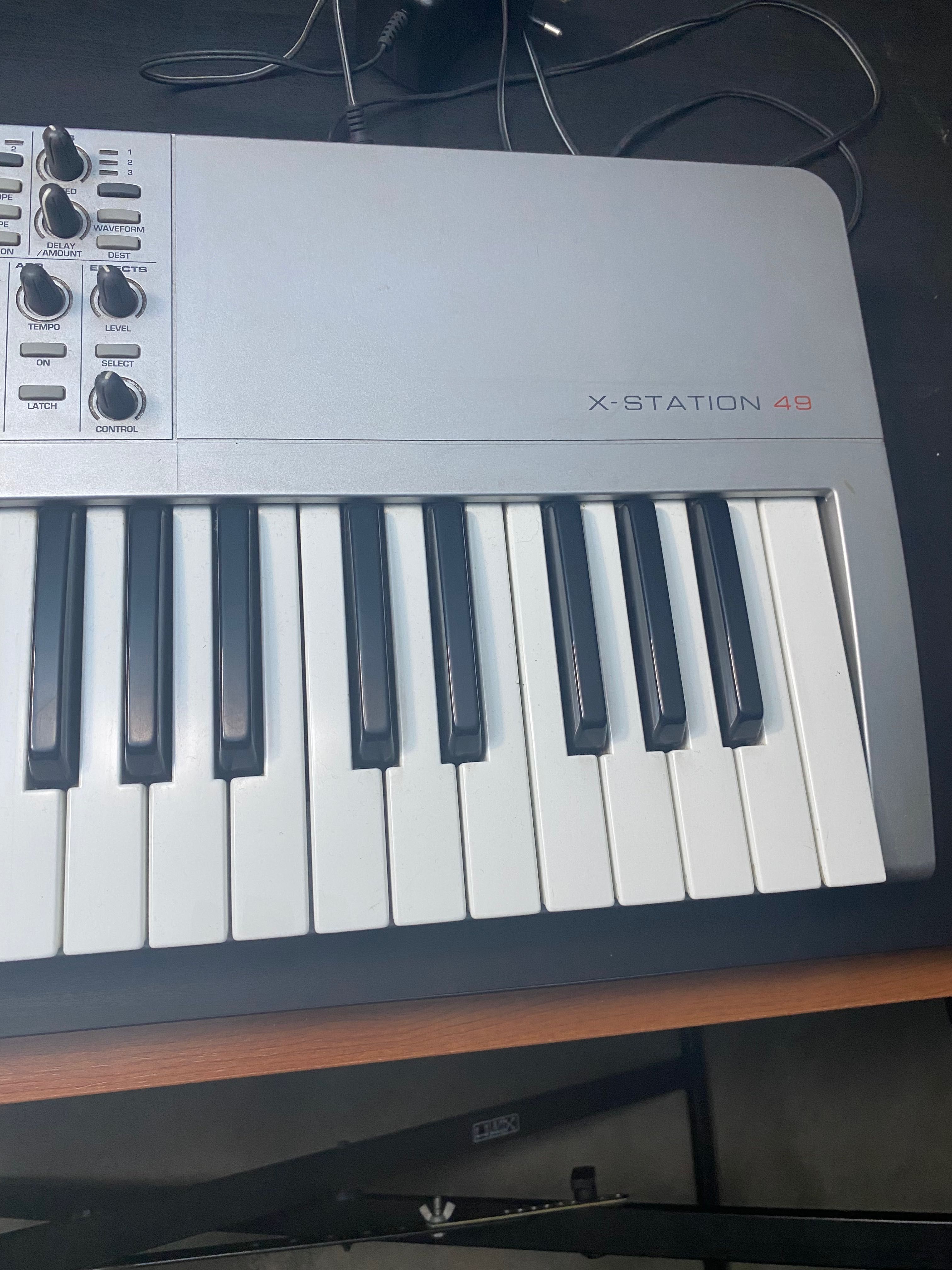 Sintetizador Novation X Station 49 Controlador Midi co