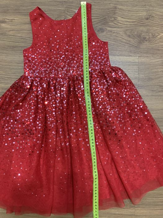 Святкова сукня для дівчинки