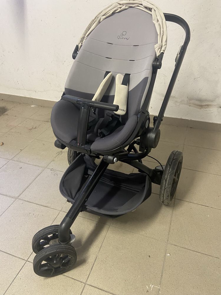 Carrinho de passeio bebe Quinny Moodd