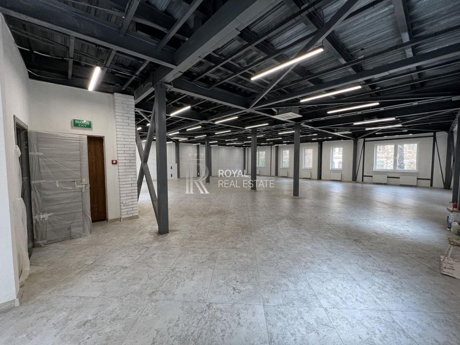 Оренда ОСЗ Офіс 814 м.кв вул. Івана Франка 26 ФАСАД Центр Парковка