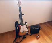 Guitarra elétrica(rocktile) + amplificador + pedal super fuzz