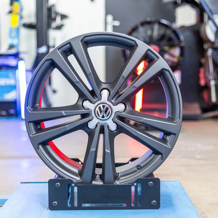 NOWE ORYGINALNE Felgi / Koła 18" - Volkswagen Golf Touran Passat T-Roc