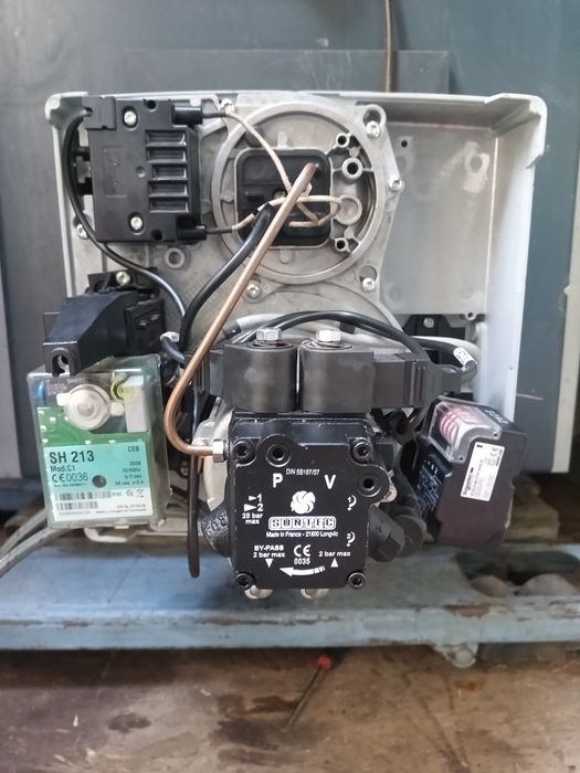 Palnik olejowy na opał ,nie weischaupt  210 kw dwustopniowy