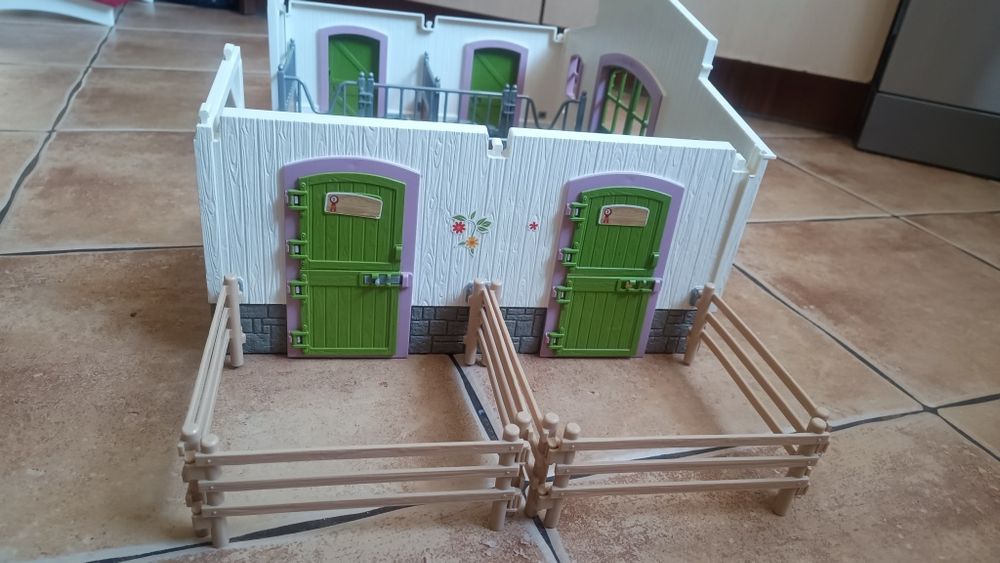 Stajnia dla koni Schleich