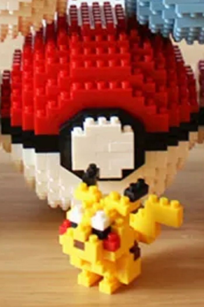 Pokemon - Pokeball Pikatchu Lego NOVO em CAIXA 510 peças - Stock Limit