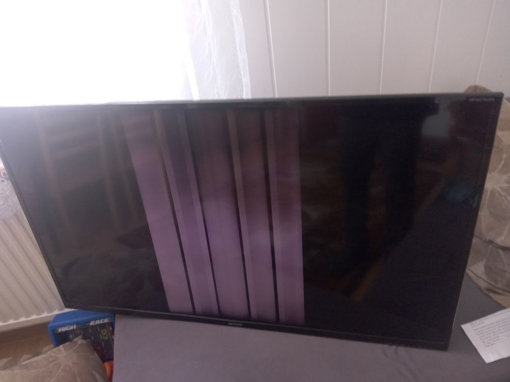 Telewizor Sharp 50 harman/Kardon model 50cfg6002e uszkodzony