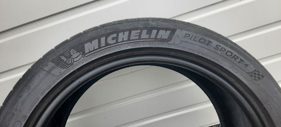 Michelin pilot Sport 5 245/19/45 komplet
Pilot Sport 5
245/45 R19