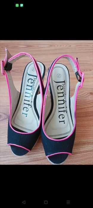 Ładne sandały czarno -ruzowe