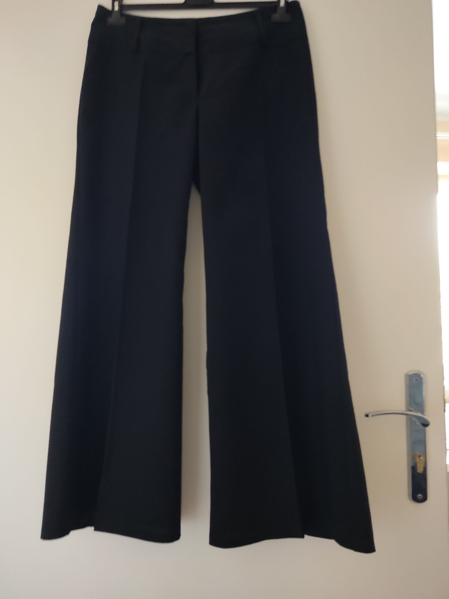 Spodnie damskie eleganckie M/L, szerokie,cienki poliester,z Francji
