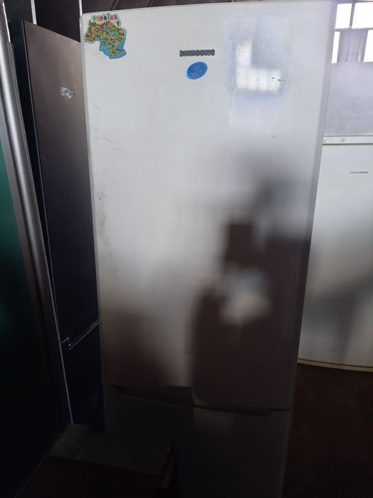 Холодильник Samsung морозильна камера Vestfrost