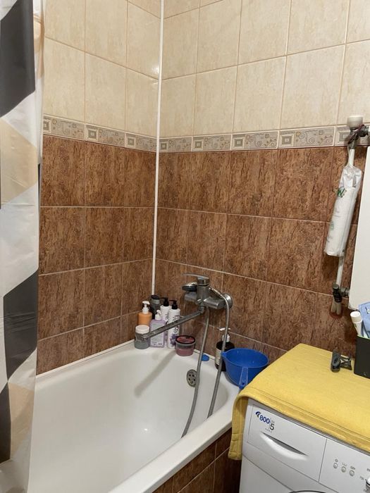 Продаж 2кім квартири в центрі м. Золочів