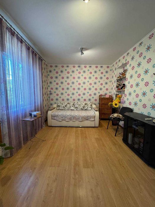 Продам 2 к квартиру біля моря