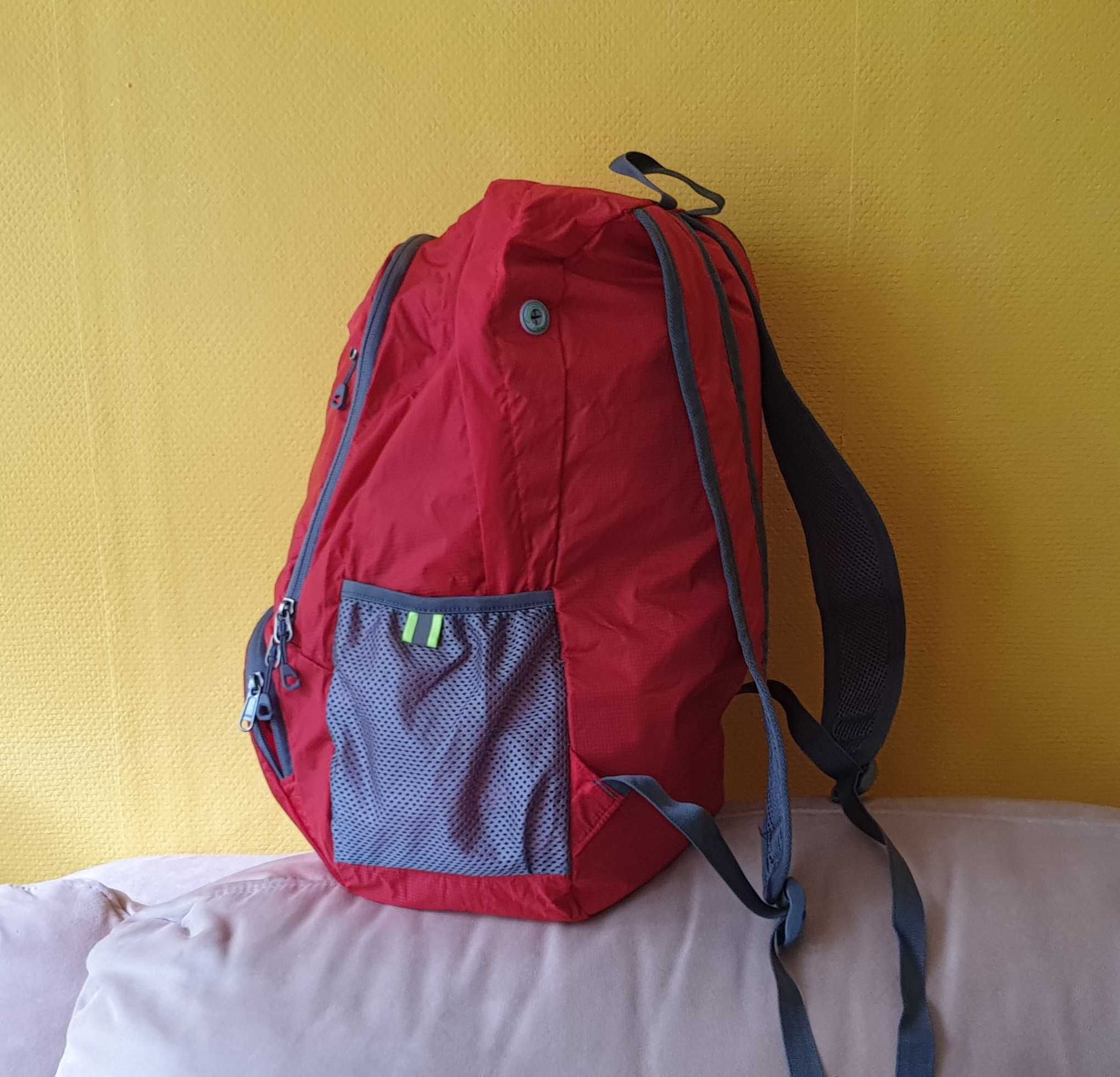 Sportowy plecak czerwony