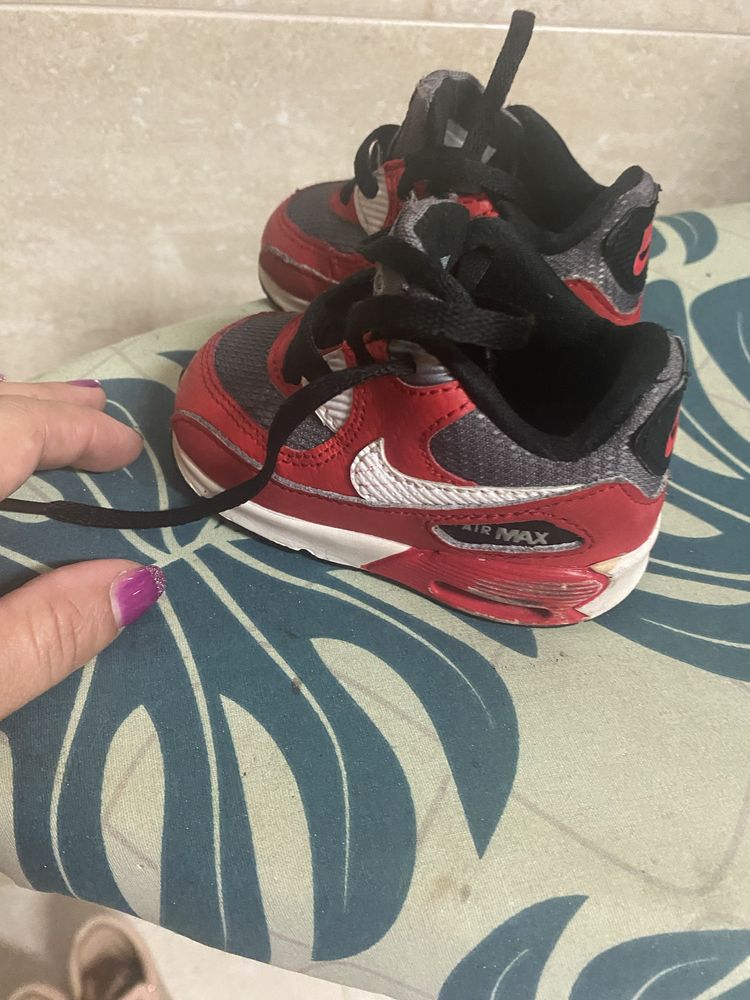 Vendo tenis da nike bebe airmax