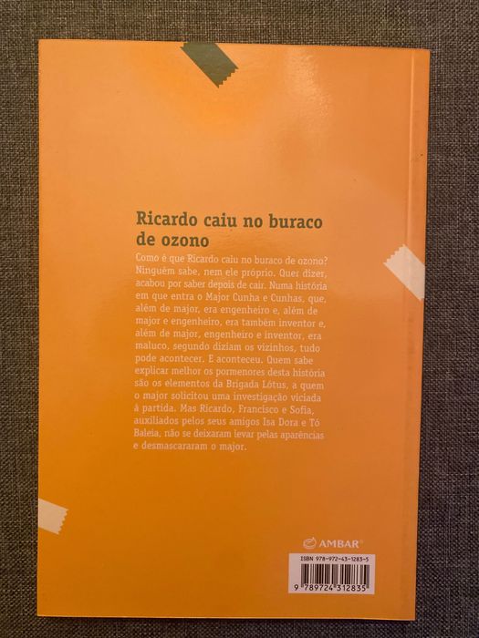 Livro “Ricardo caiu no buraco de ozono”