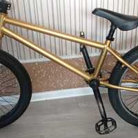 Велосипед BMX оригінальний.