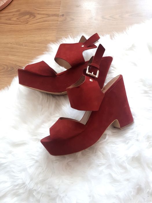Bordowe buty na obcasie atmosphere