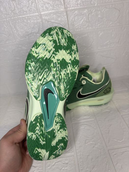 Кросівки GT cut 3 | Кросівки баскетбольні