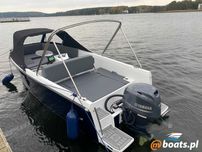 Elegancka łódź motorowa model 560 serii Falon mboats