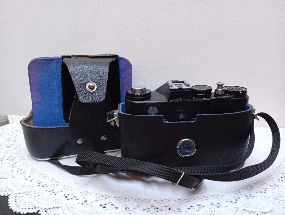 Máquina Fotográfica analógica - Zenit 12 XP