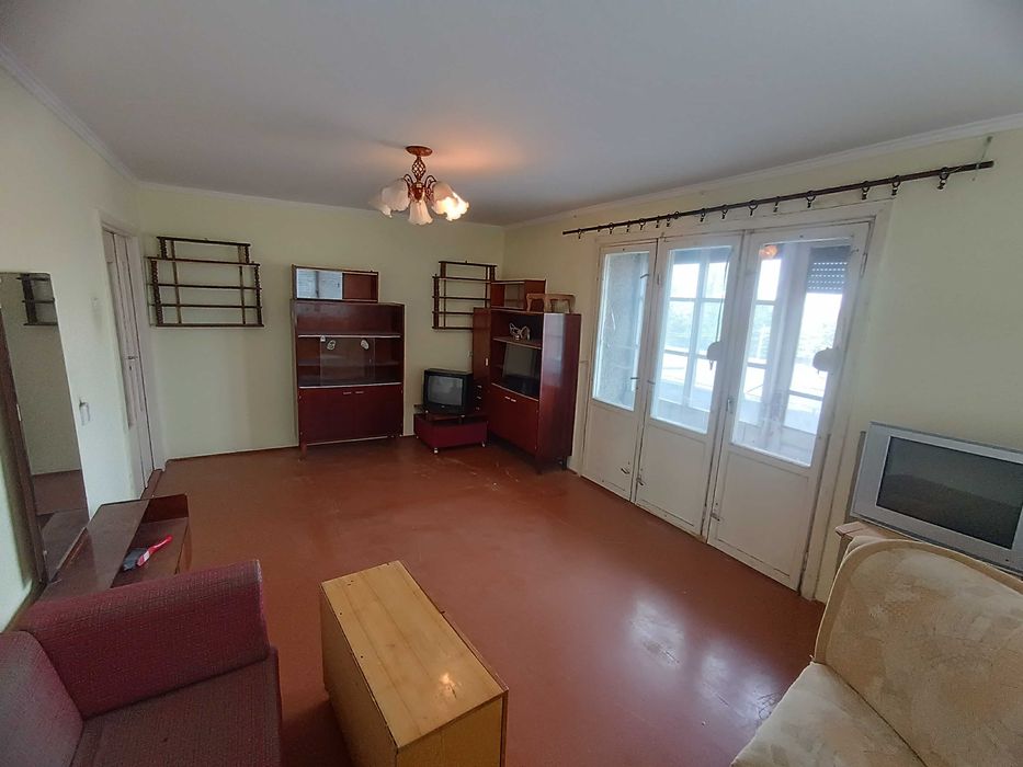 2 кімнатна КВАРТИРА 54 кв.м біля АТБ, житловий стан, 2 балкони, лоджія