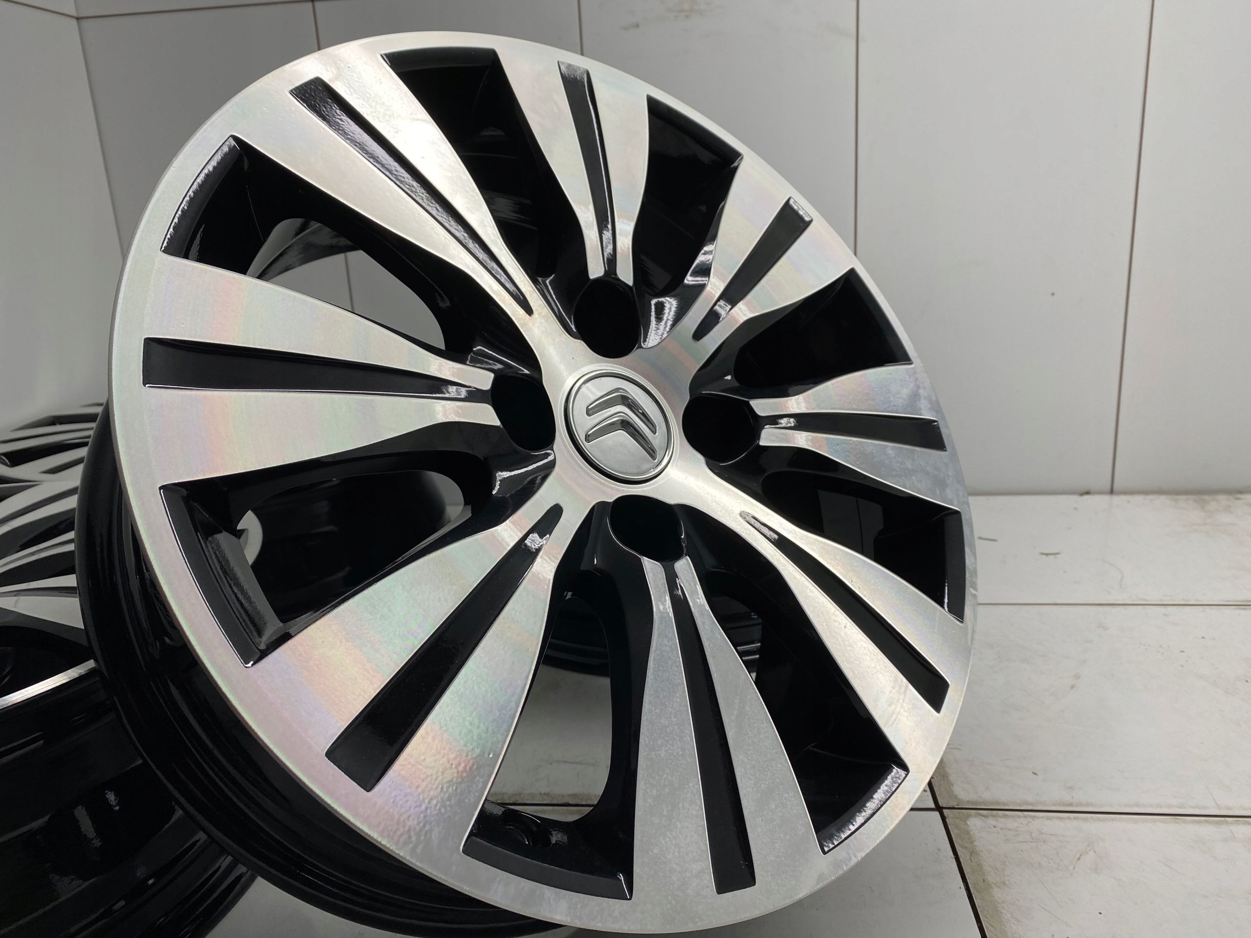 Felgi 17 Citroen Berlingo C4 Picasso C3 6 ET23 Ideal