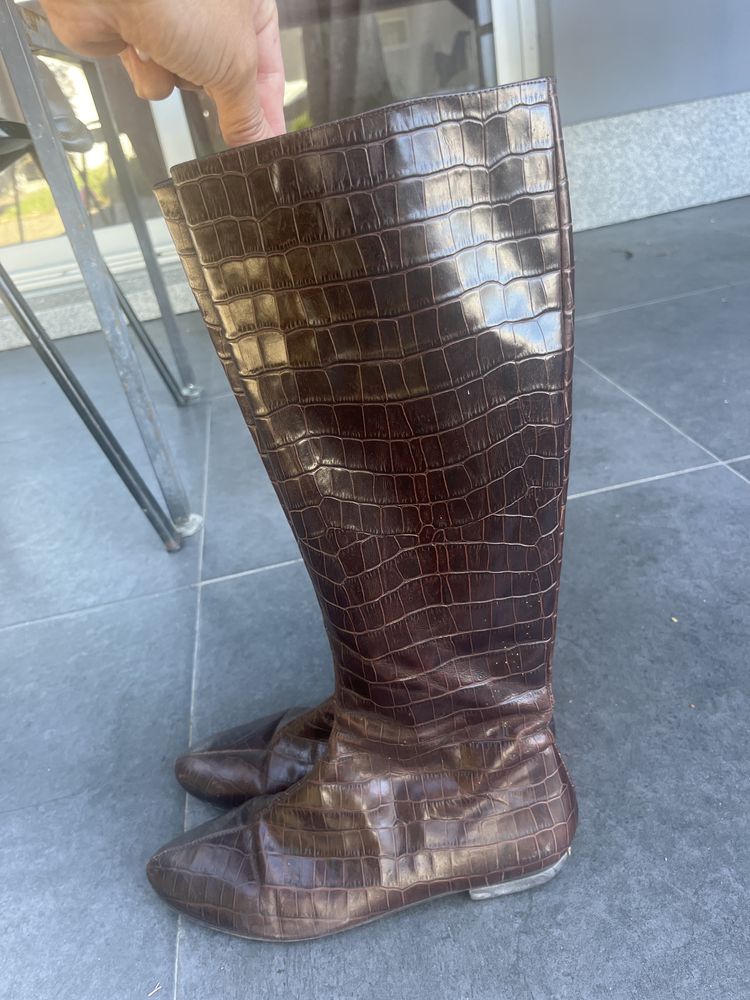 Bota de cano alto