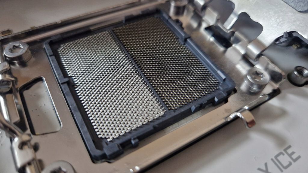 Płyta główna Gigabyte B650 AORUS ELITE AX ICE box gwarancja nr. N1552