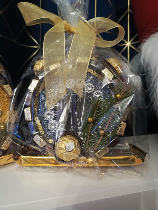 Prezent  słodki czekoladki urodziny upominek okazja