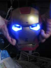 Маска Железного человека Iron Man светится вокруг глаз, с подсветкой
