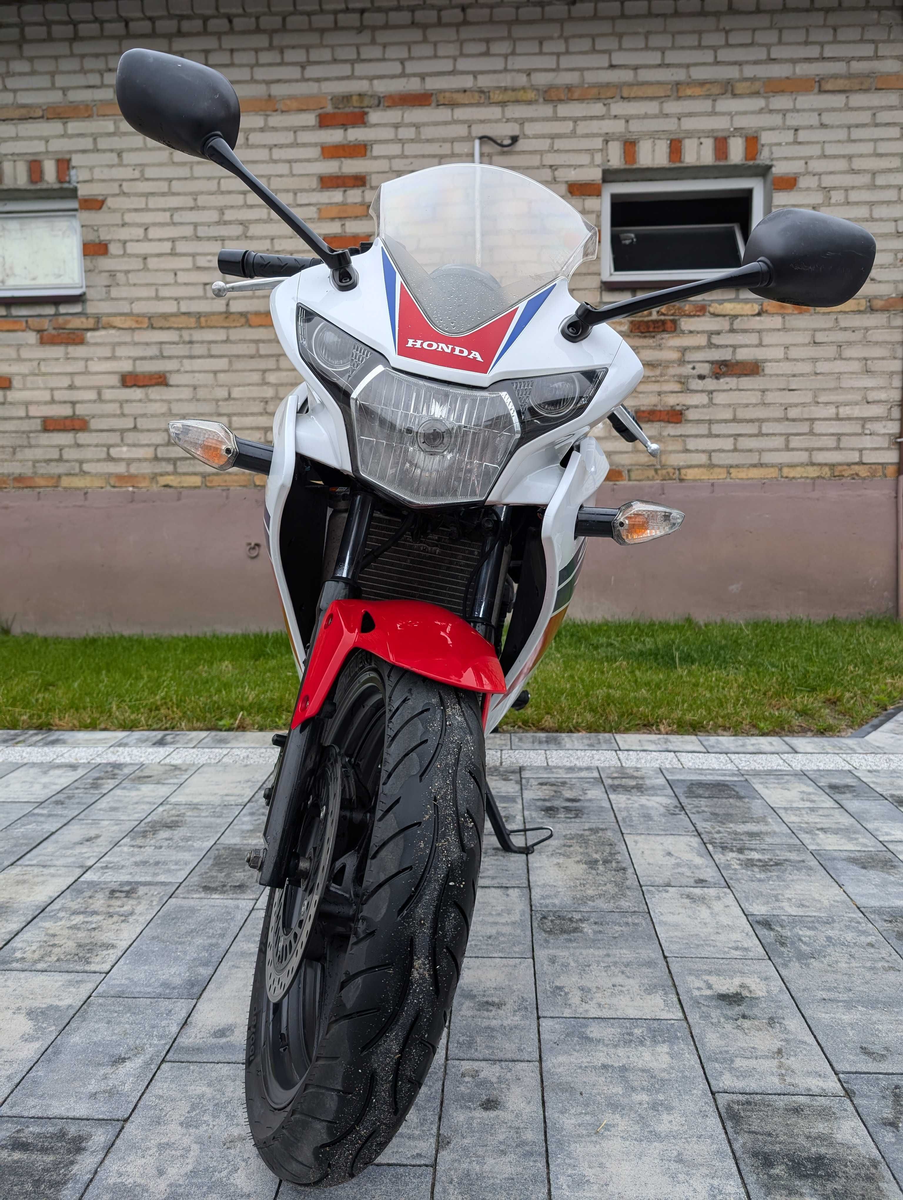 Honda CBR 125r jc50