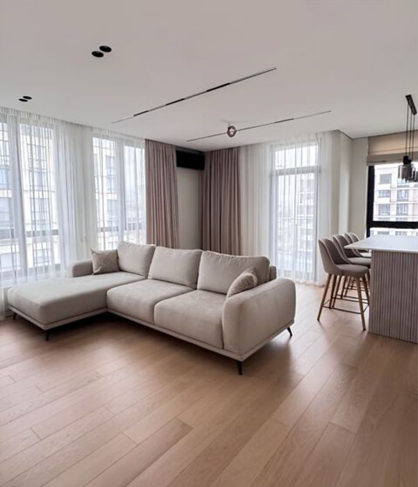 ЖК Файна таун Продам 3-к з дизайнерським ремонтом 78 м2 Салютна  ТОП