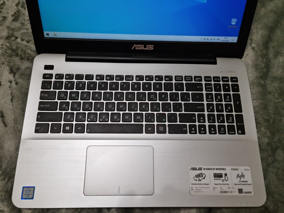 Ноутбук Asus F555U 15.6' (Intel Core I5, 8GB RAM, 240GB SSD, Win 11)