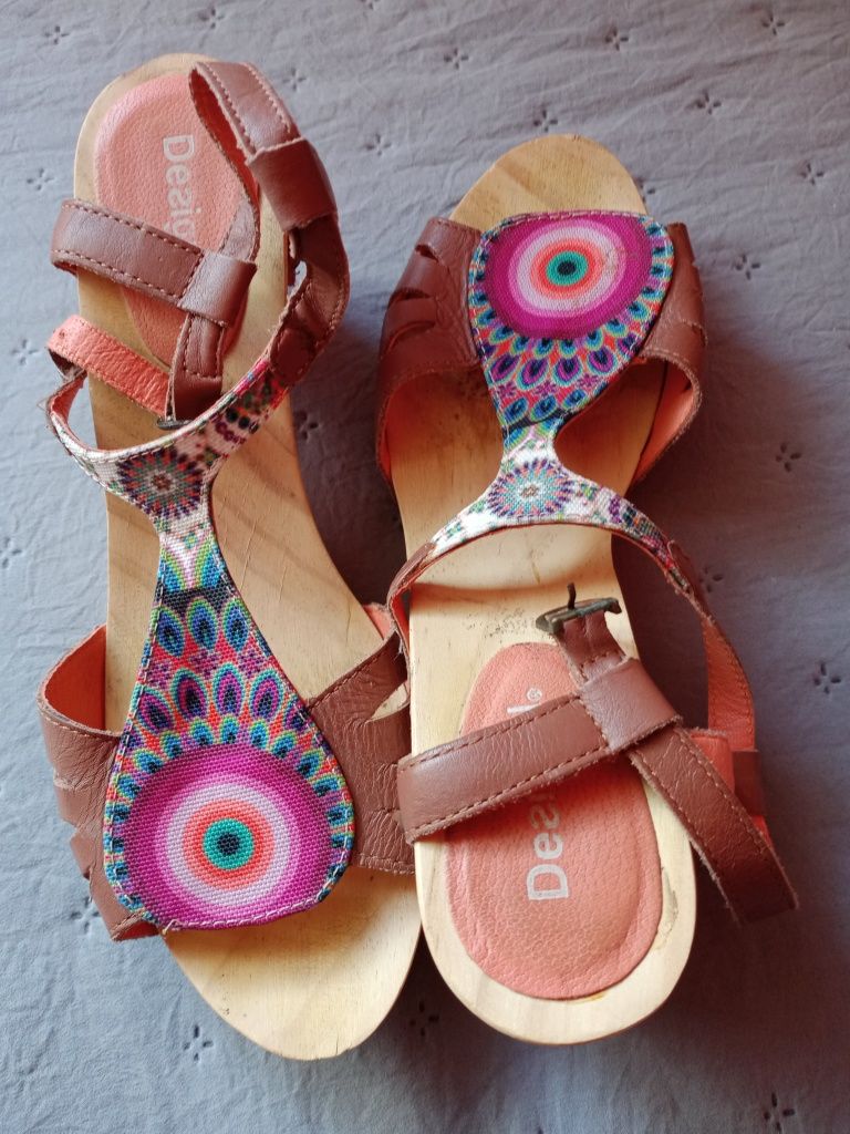 Sandały - drewniaki Desigual 39