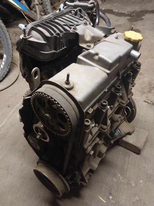 Двигун ваз 21099