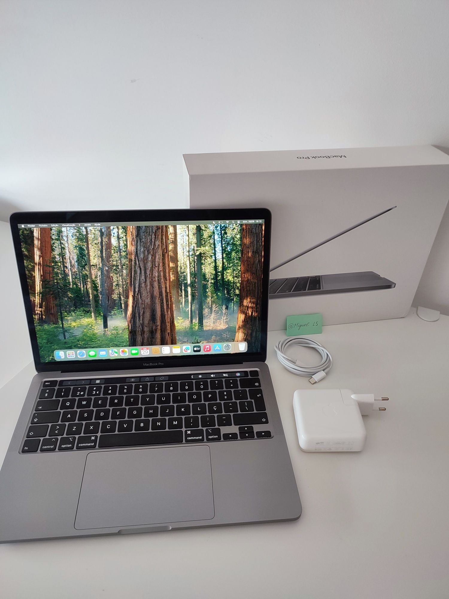 Macbook Pro 2020 16gb RAM 13" TouchBar