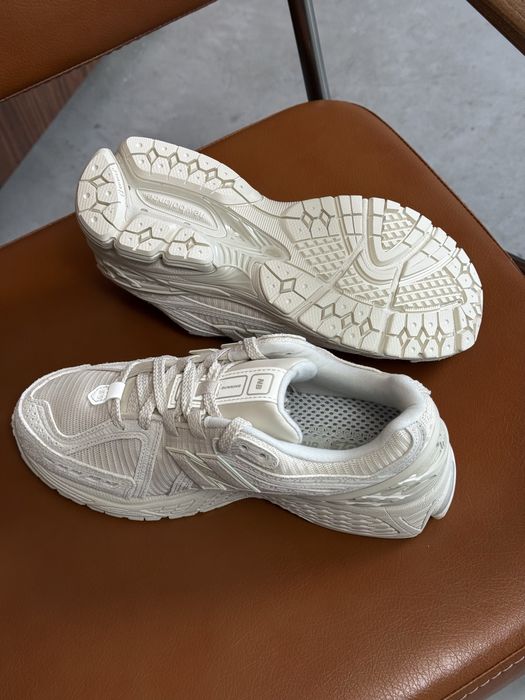 Оригинал New Balance 1906r Beige (U1906RWD) бежеві нб легкие кроссовки