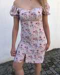 Vestido justo florido