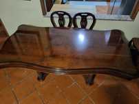 Mesa de jantar + 6 cadeiras + armário