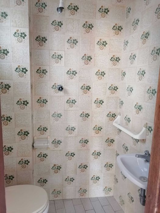 Armazém c/ WC, Garagem Gaia centro Avenida República