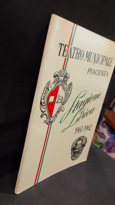 Programa Teatro Municipale Piacenza 1961/62