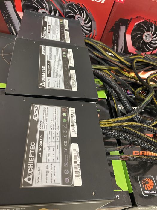 Блок живлення Chieftec APS-1000 w 80 bronze plus.