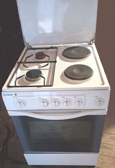 Плита комбінована INDESIT KG 5222  (газ/електро + електродуховка)