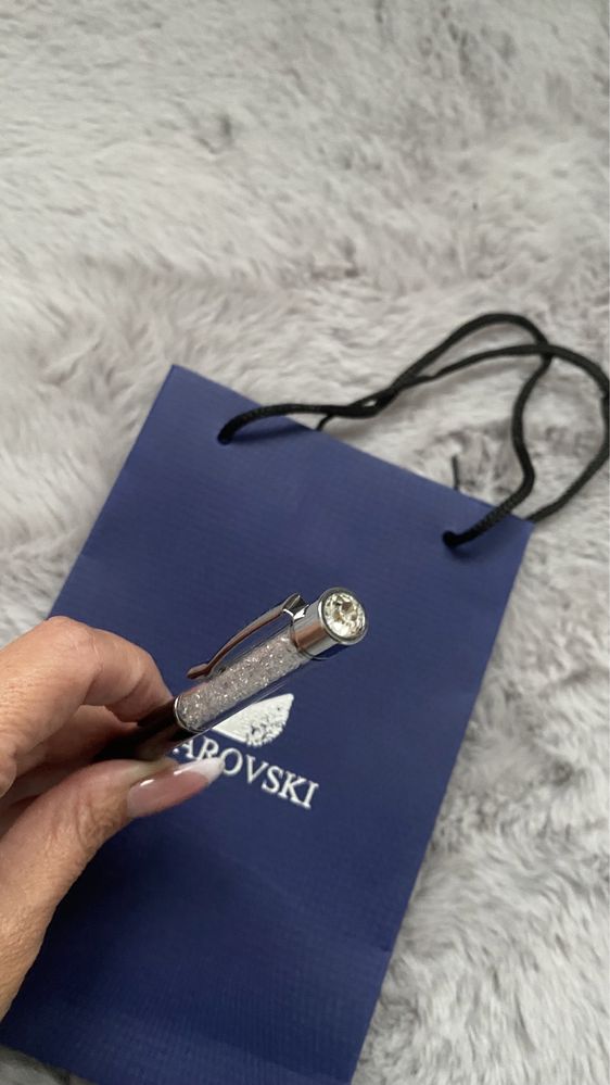 Swarovski długopis z kryształkami w kartoniku i torebce