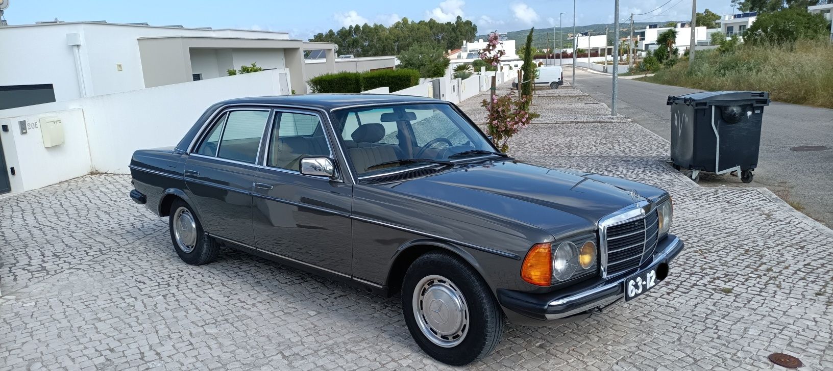 Mercedes Benz W123 300D